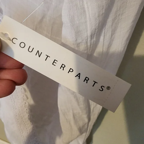 NWT- White Lace Trim Wrap Top - Picture 3 of 4